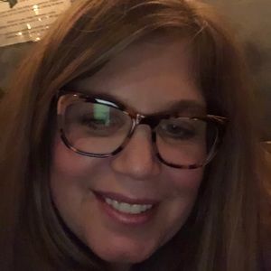 Meet your Posher, Annie